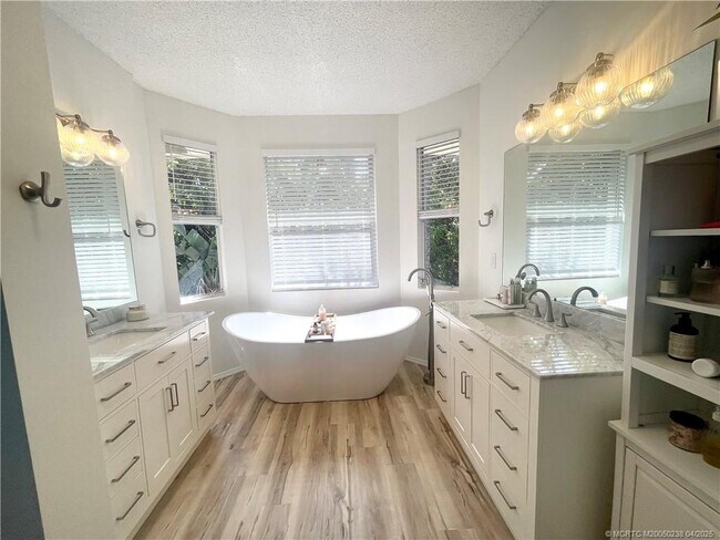 Photo - 2033 Staysail Ln
