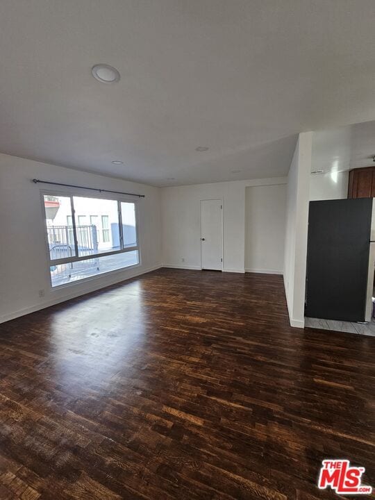 Building Photo - 1537 Laurel Ave Unit 104