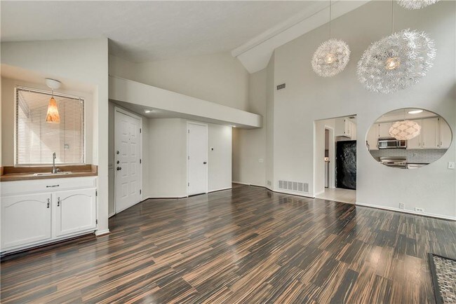 Photo - 4215 Rosser Square