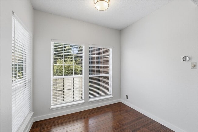 Photo - 700 S 1st St Unit 202