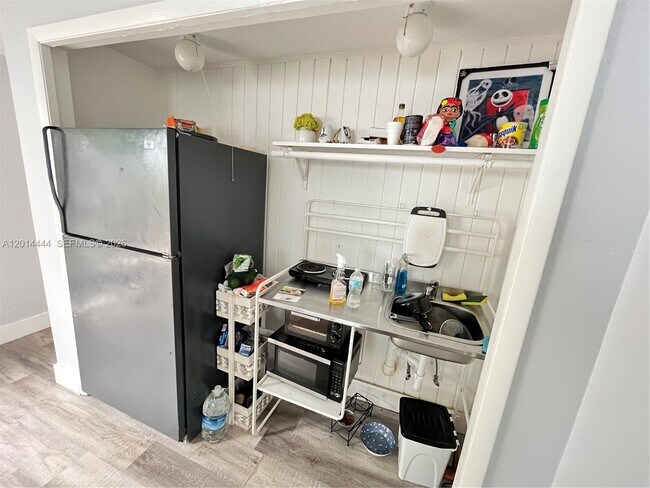 Photo - 1412 NE 17th Ct Unit 1-2