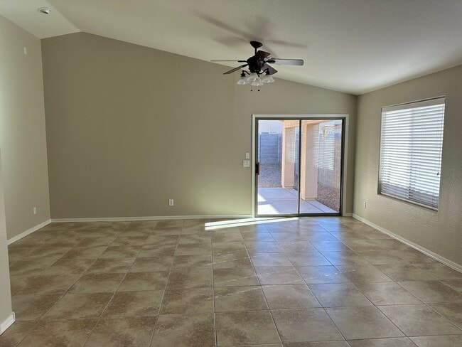 Building Photo - Skyline Ranch home