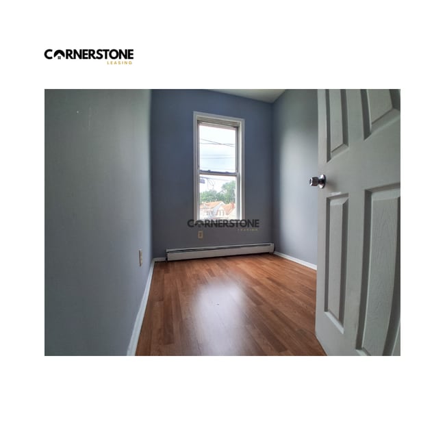 7 N Straight St Unit 9B