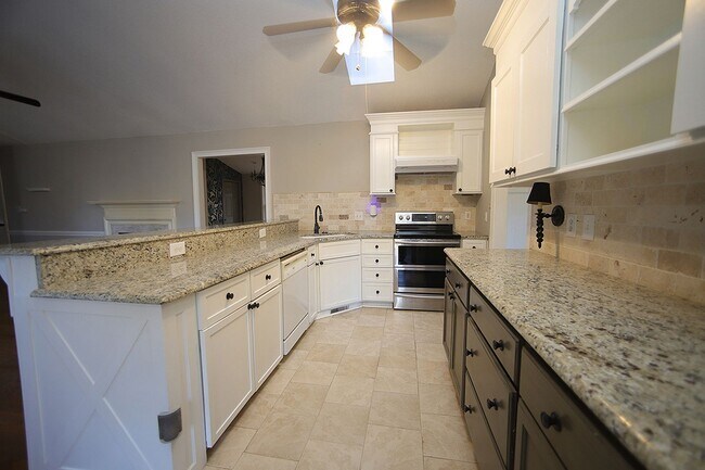 Photo - Ranch Home in Superb Downtown Cary Location