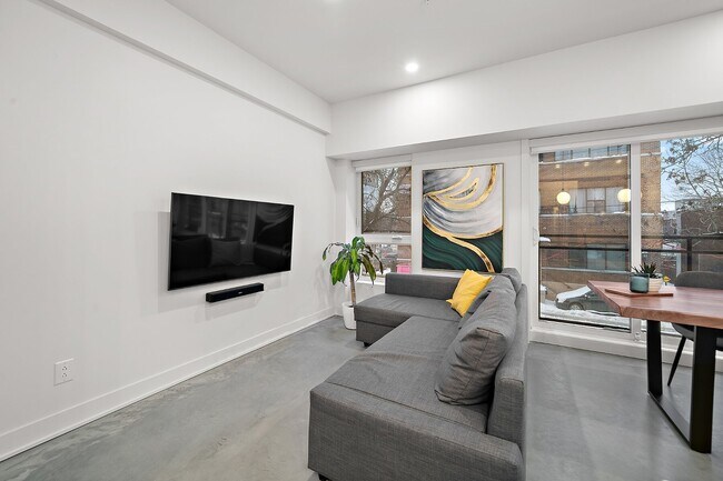 Photo - 7172 Rue Alexandra Unit 4