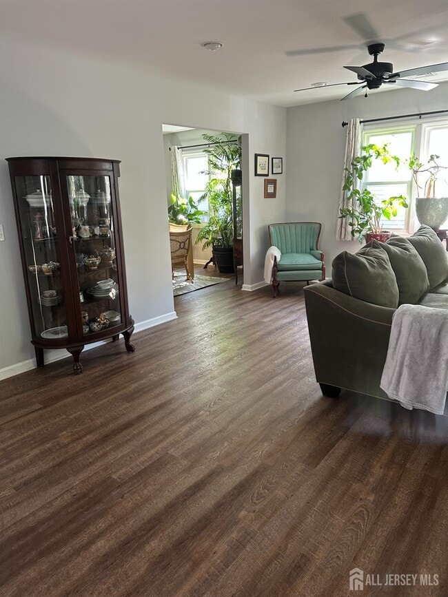 Photo - 75 5th Ave