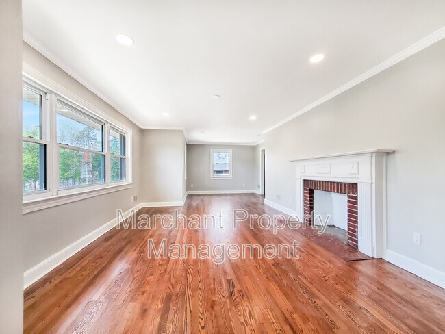 Photo - 103 Robin Hood Rd