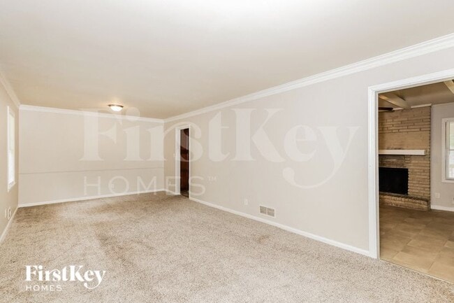 Photo - 7037 Dalmatia Dr