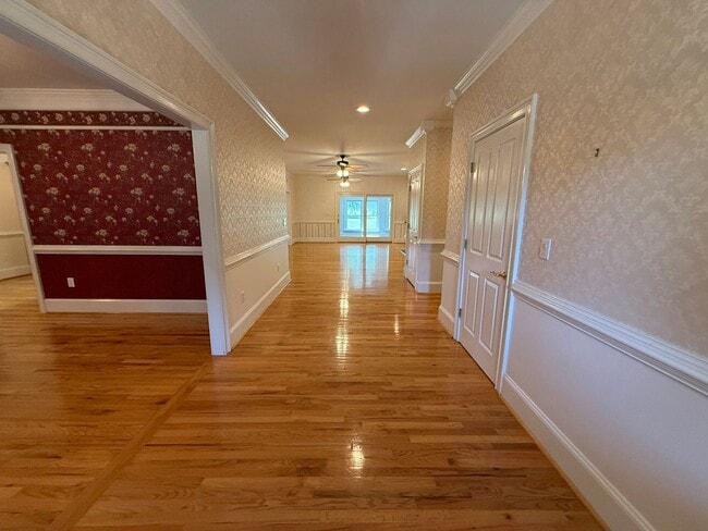Photo - 785 Glenwood Dr
