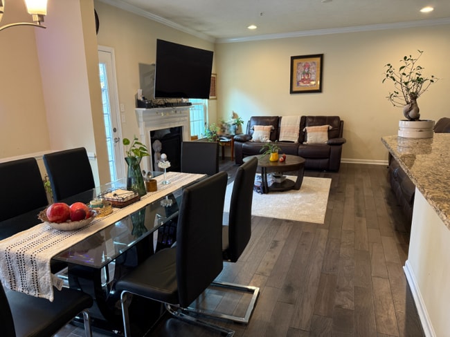 Photo - 624 Edison Dr