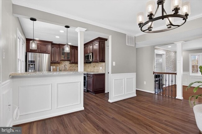 Building Photo - 8975 Milroy Ct