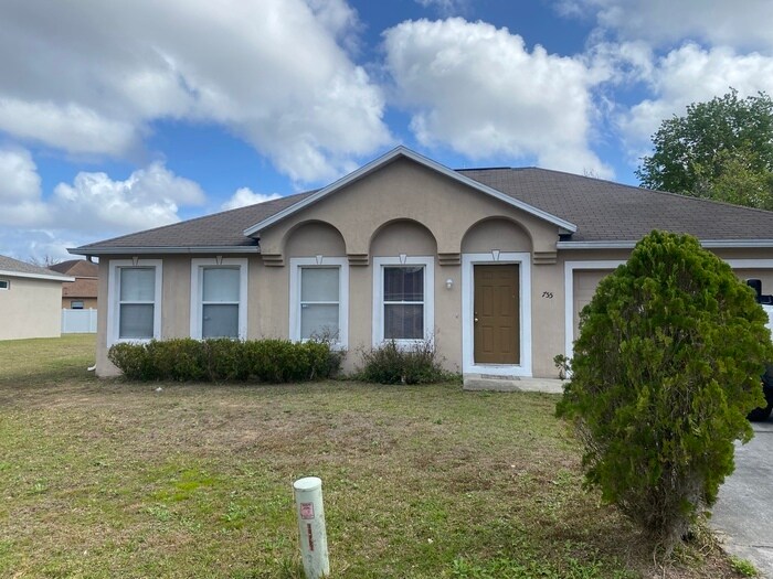 Large 4/2 Single Story Home - Large 4/2 Single Story Home