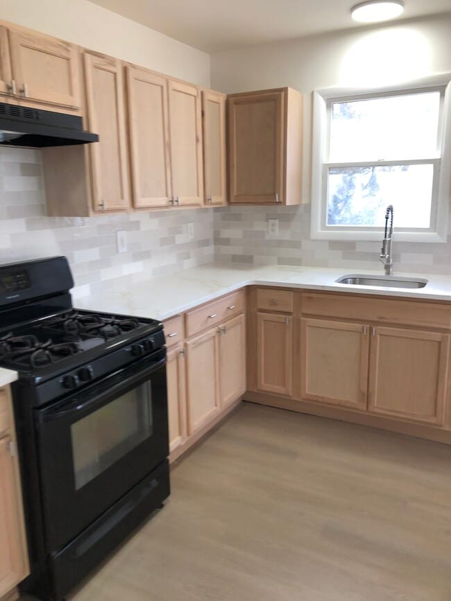 Building Photo - 84 Seabreeze Way