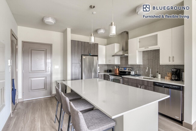 Photo - 32 Second Ave Unidad FL3-ID978