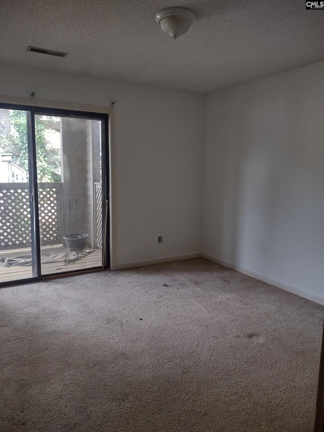 Photo - 1005 Village Creek Dr