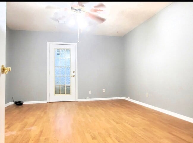 Photo - 8620 Chateau Cir