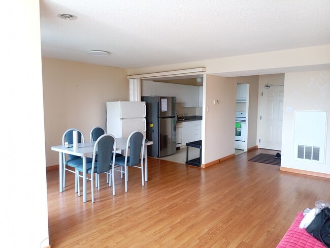 Photo - 30 Chapman Crt Unit 908