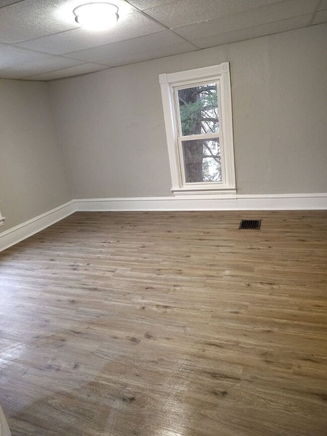 Photo - 16837 Carr Hill Rd