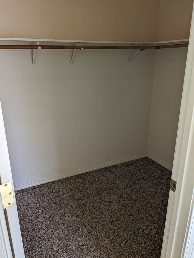 Photo - 1807 Rock Ct