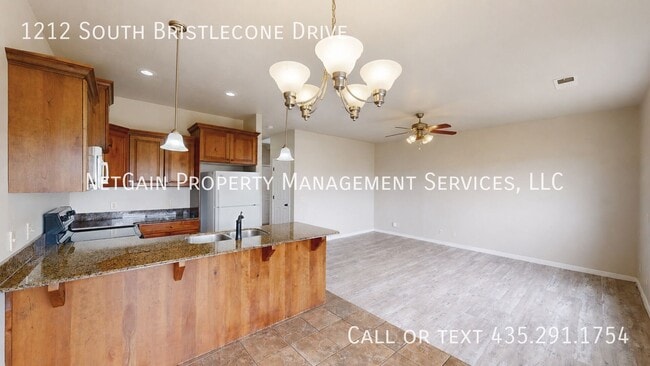 Photo - 1212 Bristlecone Dr