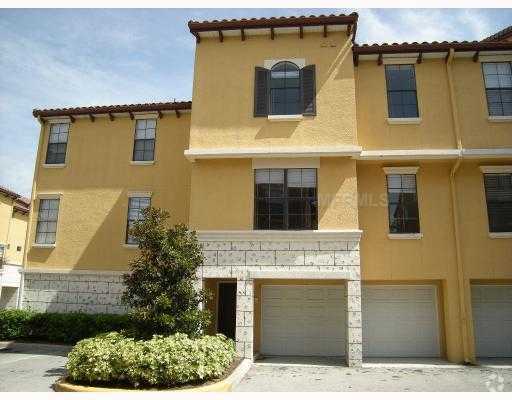 Building Photo - 6119Metr107 Unit Serenata Rental