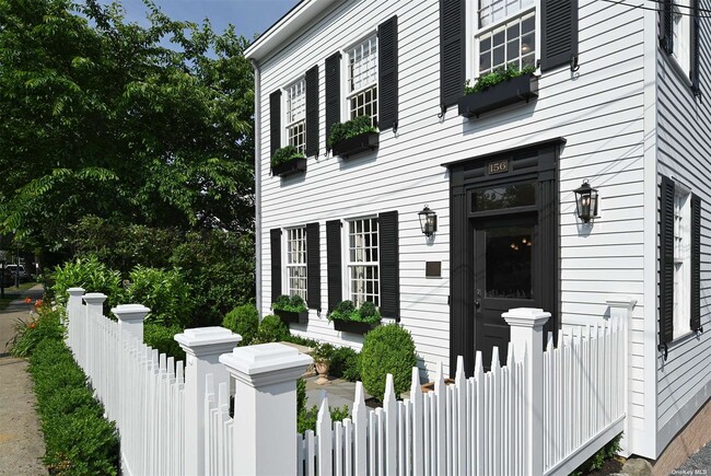 Photo - 156 Main St House