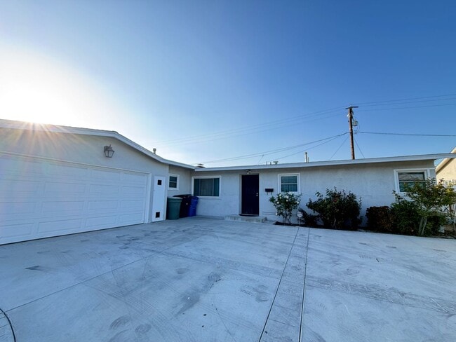 Building Photo - Beautiful & Spacious 3Bedroom / 1.5Bath in West Covina
