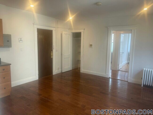Photo - 110 Brainerd Rd Unit 2