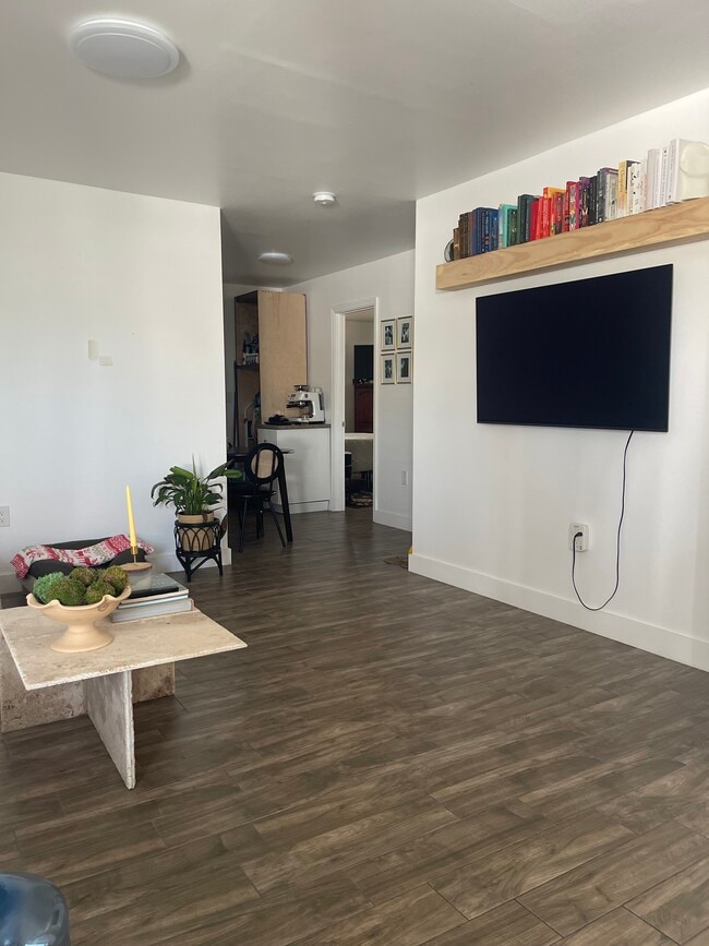 Photo - 512 NE 166th St