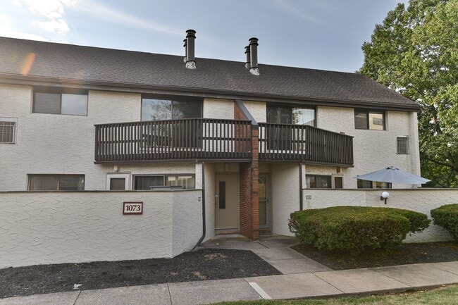 Building Photo - 1073 Lancaster Blvd Unit 1073 Lancaster Blvd #14 Rental