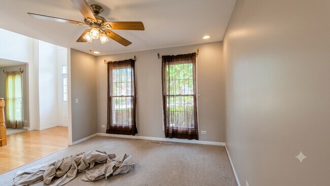 Photo - 1925 Danube Way
