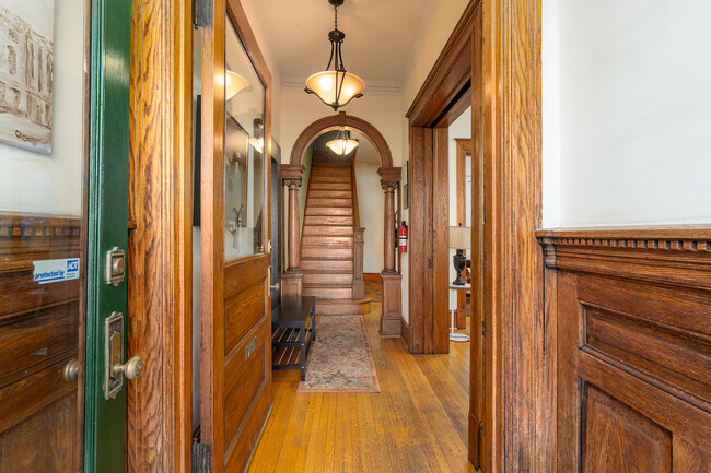 Photo - 1820 Calvert St NW Townhome