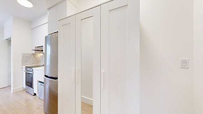 Photo - 17 Hermann St Unidad 305