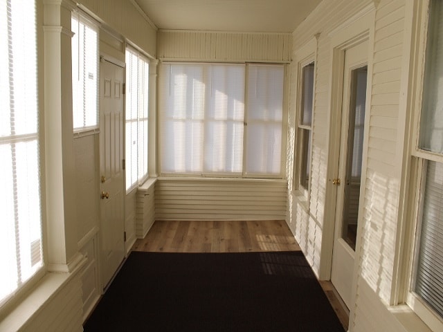 Photo - 978 Pavone St