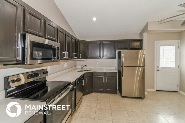 Photo - 1868 Sheraton Lakes Cir