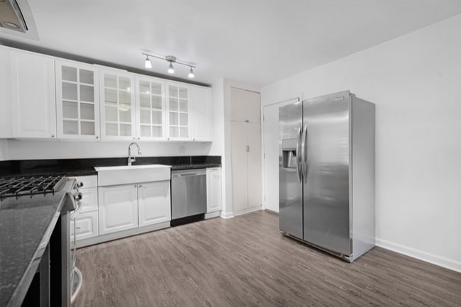 Photo - 510 San Juan Ave