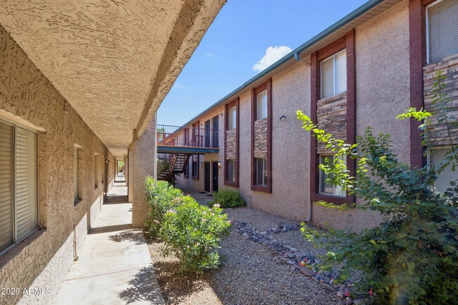 Building Photo - 4354 N 82nd St Unit 138