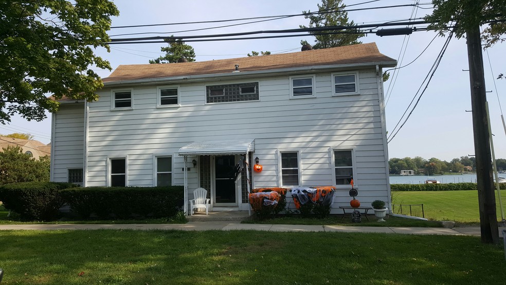 2509 Riverside Drive - VACANT UNIT