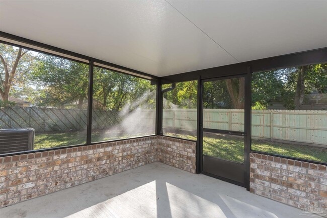 Photo - 245 Cary Memorial Dr