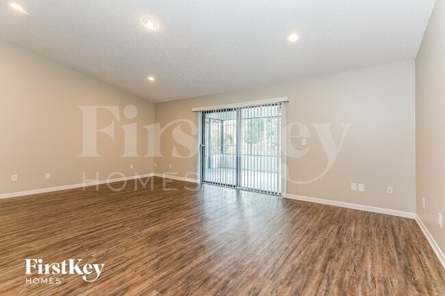 Photo - 1549 Giles St NW