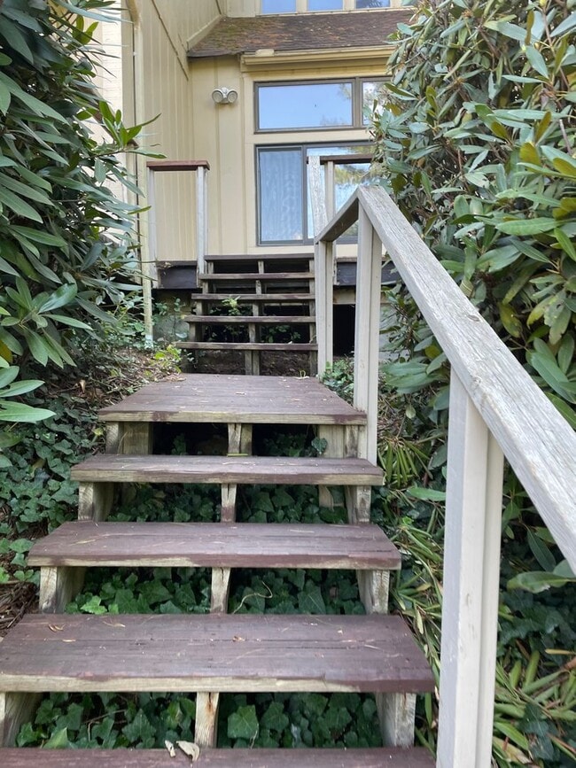 196 Trout Pond Ln Unit 1