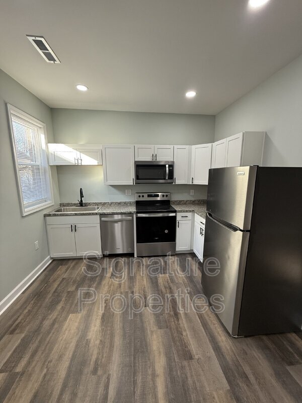 Photo - 2711 Detroit St Unit 3