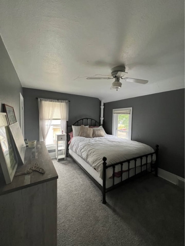 Photo - 605 Barrie St