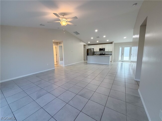 Photo - 331 NE 25th St