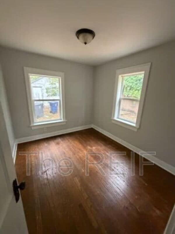 Photo - 912 Hammond St