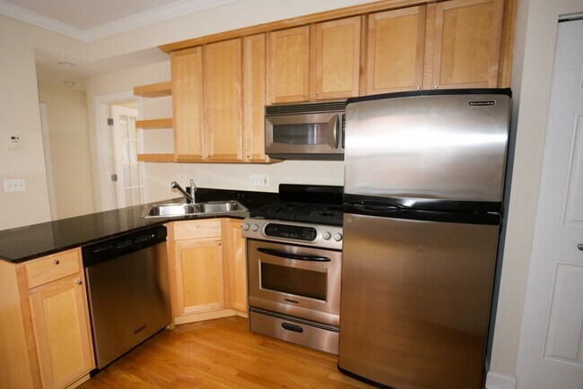 Photo - 3243 N Clifton Ave Unit J05P