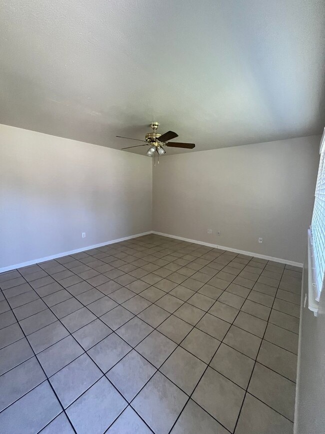 Photo - 2805 Campbell Ln