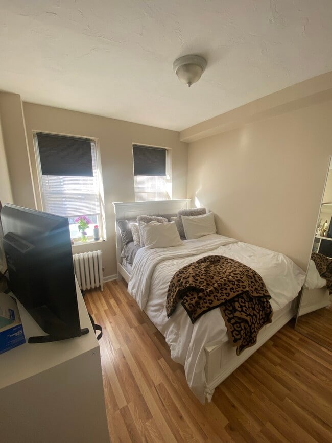 Photo - 227 Hanover St Unit #13