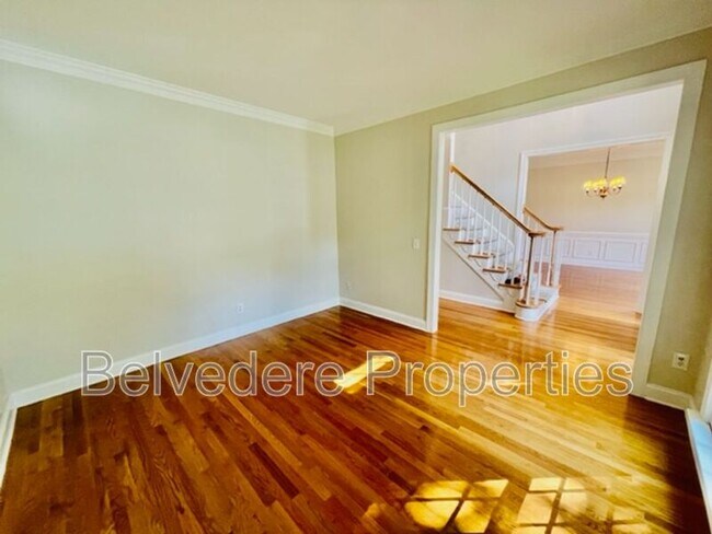 Photo - 104 Castleton Pl