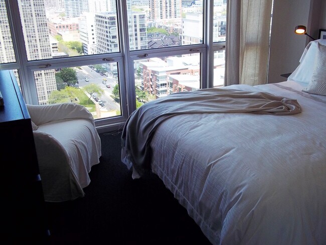 Photo - 2015 S Indiana Ave